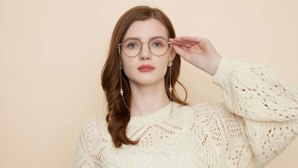 pexels-glassesshop-gs-1317359316-28894036