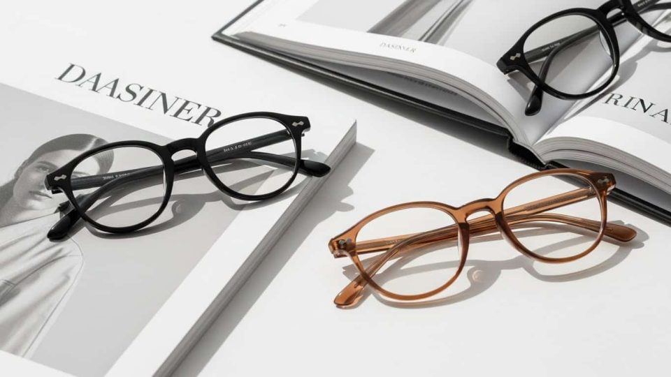 뿔테 안경의 역샤, 그 시작고ㅏ 끝을 알아보기